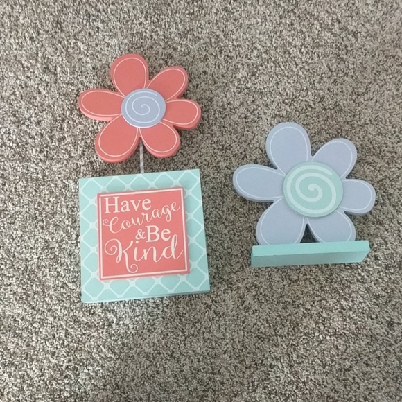 Decor 2 items - Picture 1 of 15